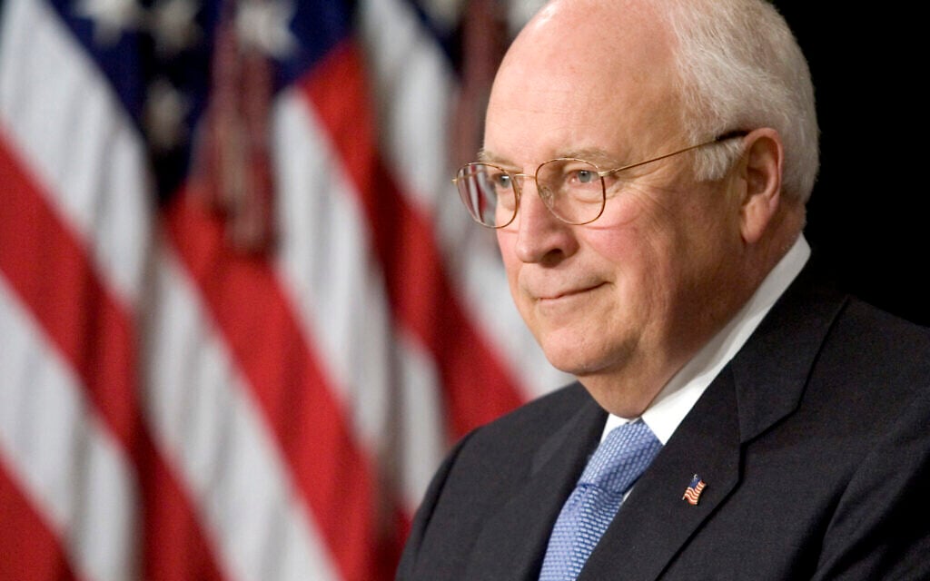US Vice President Dick Cheney listens during the ceremonial swearing-in of the new Director of the Office of Management and Budget Jim Nussle in the Eisenhower Executive Office Building next to the White House in Washington, DC, 10 September 2007. (Photo by Saul LOEB / AFP)
