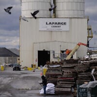 A facility of French industrial cement supplier Lafarge, in Brooklyn, New York, on November 15, 2021. (Ed Jones/AFP)