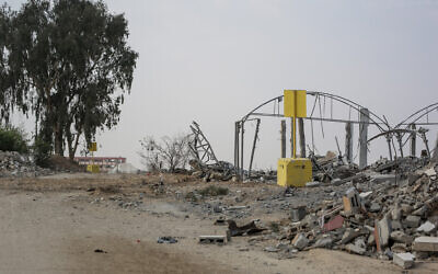 A general view of a concrete blocks marking the "Yellow Line," the boundary of the Gaza territory still held by the Israeli military in Bureij, in the central Gaza Strip, on November 4, 2025. (Bashar Taleb/AFP)