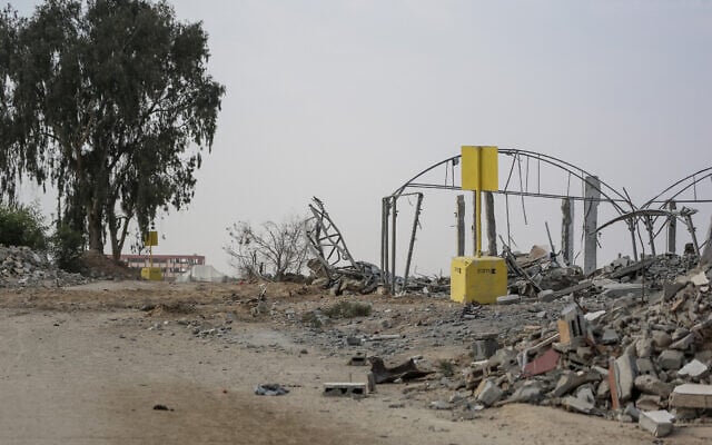 A general view of a concrete blocks marking the "Yellow Line," the boundary of the Gaza territory still held by the Israeli military in Bureij, in the central Gaza Strip, on November 4, 2025. (Bashar Taleb/AFP)