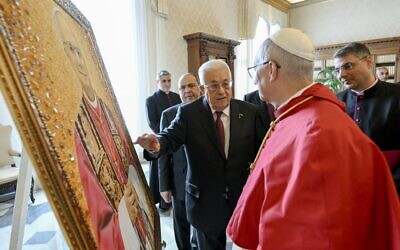 This photo taken and handout on November 6, 2025 by The Vatican Media shows Pope Leo XIV during a meeting with Palestinian President Mahmud Abbas in The Vatican. (Photo by Handout / VATICAN MEDIA / AFP) This photo taken and handout on November 6, 2025 by The Vatican Media shows Pope Leo XIV during a meeting with Palestinian President Mahmud Abbas in The Vatican. (Photo by Handout / VATICAN MEDIA / AFP)