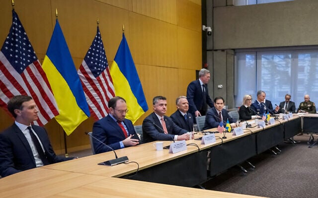 Senior US officials face the Ukrainian delegation during discussions on a US plan to end the war in Ukraine at the US Mission in Geneva, on November 23, 2025. (Fabrice COFFRINI / AFP) Senior US officials face the Ukrainian delegation during discussions on a US plan to end the war in Ukraine at the US Mission in Geneva, on November 23, 2025. (Fabrice COFFRINI / AFP)