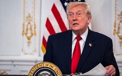 US President Donald Trump participates in a call with US service members from his Mar-a-Lago club in Florida on Thanksgiving Day on November 27, 2025 in Palm Beach, Florida (Pete Marovich / Getty Images via AFP)