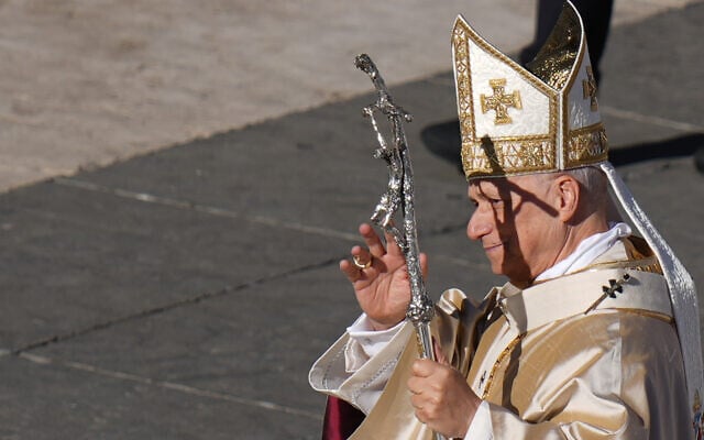 Pope Leo XIV leaves after a Mass for the Jubilee of the Choirs in St. Peter's Square, at the Vatican, Sunday, Nov. 23, 2025. (AP Photo/Alessandra Tarantino) Pope Leo XIV leaves after a Mass for the Jubilee of the Choirs in St. Peter's Square, at the Vatican, Sunday, Nov. 23, 2025. (AP Photo/Alessandra Tarantino)