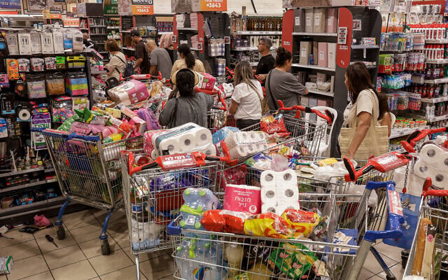 People buying food ahead of Rosh Hashanah in Jerusalem on September 16, 2025 (Rachel Alroey/Flash90) People buying food ahead of Rosh Hashanah in Jerusalem on September 16, 2025 (Rachel Alroey/Flash90)