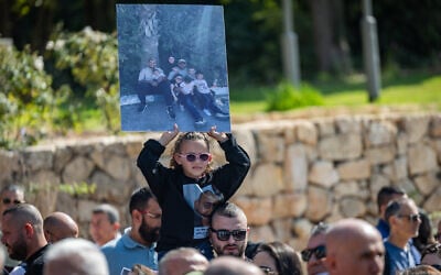 Members of the Arab community protest against the violence in their community, outside the Prime Minister's Office in Jerusalem, November 9, 2025 (Yonatan Sindel/Flash90)