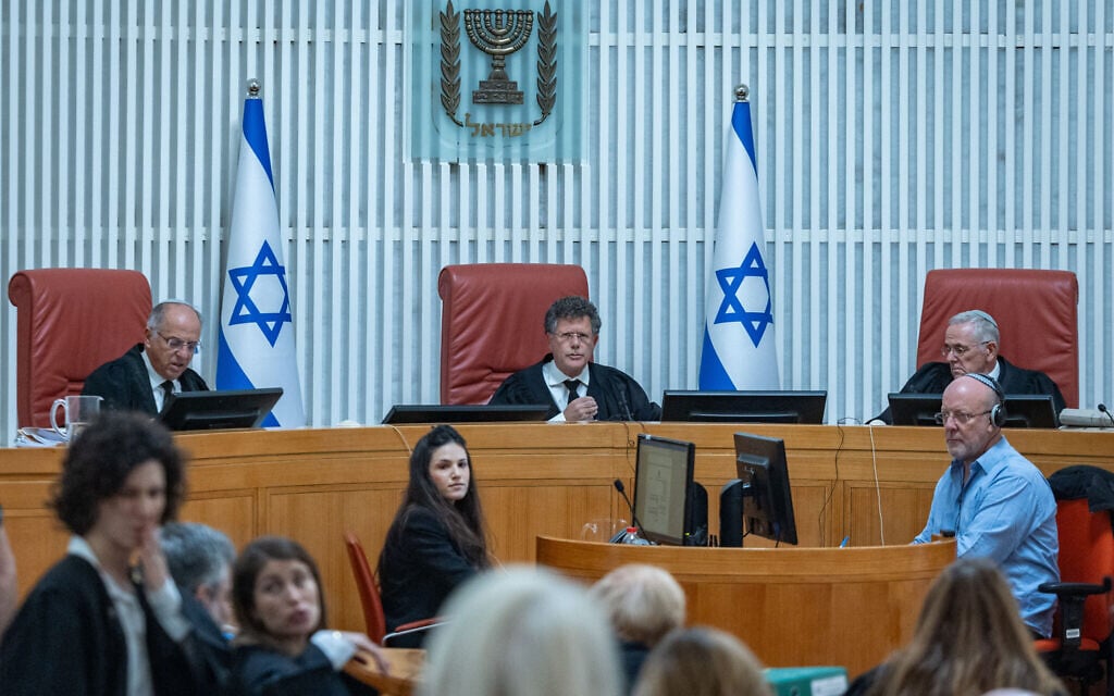 Supreme Court President Isaac Amit at a court hearing on petitions against the appointment of David Zini as head of the Shin Bet, at the Supreme Court in Jerusalem, November 18, 2025 (Yonatan Sindel/Flash90)