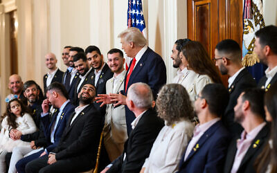 US President Donald Trump hosts a delegation of hostage families at the White House on November 20, 2025. (White House/X) US President Donald Trump hosts a delegation of hostage families at the White House on November 20, 2025. (White House/X)