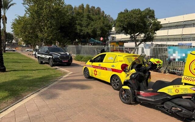 Paramedics arrive at the scene of a stabbing at a school in Ashdod on November 5, 2025. (Magen David Adom) Paramedics arrive at the scene of a stabbing at a school in Ashdod on November 5, 2025. (Magen David Adom)