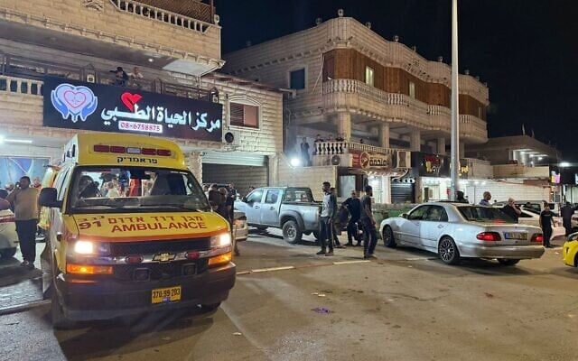 Paramedics arrive to the scene of a shooting which injured five people in Rahat on November 20, 2025. (Magen David Adom)