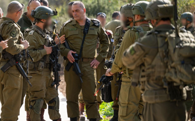 IDF Chief of Staff Lt. Gen. Eyal Zamir (center) meets with troops during a drill in the Golan Heights, November 24, 2025. (Israel Defense Forces)