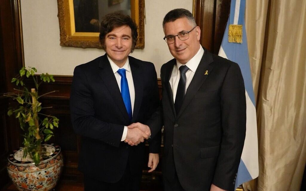 Argentine President Javier Milei (L) and Foreign Minister Gideon Sa'ar in Buenos Aires on November 25, 2025. (Office of the President of Argentina) Argentine President Javier Milei (L) and Foreign Minister Gideon Sa'ar in Buenos Aires on November 25, 2025. (Office of the President of Argentina)