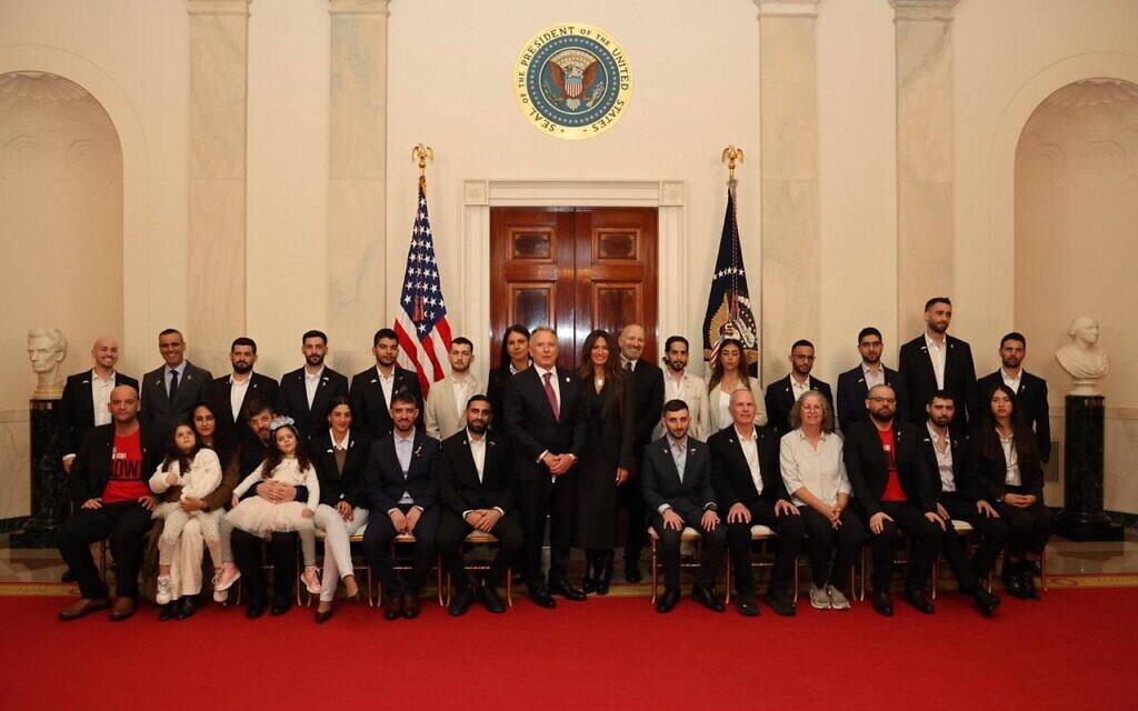 Freed Israeli hostages meet in the White House with US special envoy Steve Witkoff on November 20, 2025. (Shmulik Almany) Freed Israeli hostages meet in the White House with US special envoy Steve Witkoff on November 20, 2025. (Shmulik Almany)