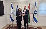 Transportation Minister Miri Regev (left) and Wizz Air CEO József Váradi, November 27, 2025. (Courtesy)