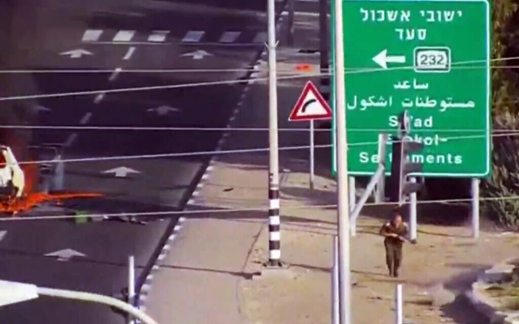 This traffic camera footage from October 7, 2023, shows then-Brig. Gen. Roman Gofman exchanging fire with Hamas terrorists at the Shaar Hanegev Junction in southern Israel. (National Transport Infrastructure Company - Netivei Yisrael)
