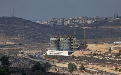 A building under construction is pictured in the West Bank settlement of Givat Ze'ev on October 24, 2025. (Ahmad GHARABLI / AFP)