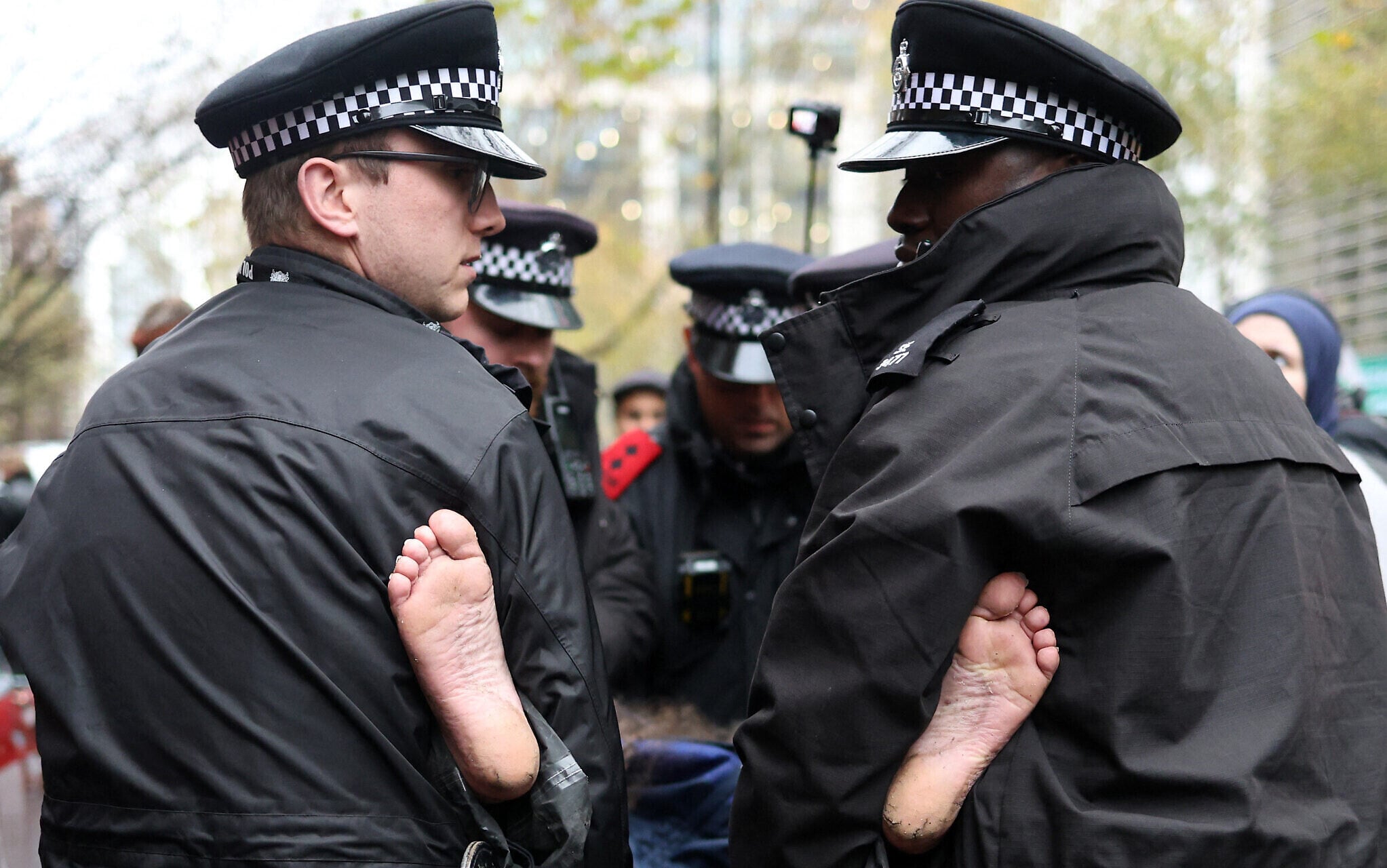 UK makes first arrests for ‘globalize the intifada’ chants, in shift spurred by Bondi attack