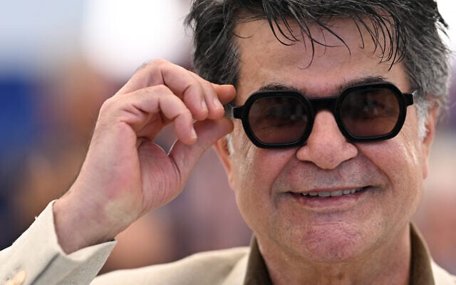 Iranian director, screenwriter, and producer Jafar Panahi poses during a photocall for the film, 'Un simple accident' (A Simple Accident) at the 78th edition of the Cannes Film Festival in Cannes, southern France, on May 21, 2025. (Miguel MEDINA / AFP) Iranian director, screenwriter, and producer Jafar Panahi poses during a photocall for the film, 'Un simple accident' (A Simple Accident) at the 78th edition of the Cannes Film Festival in Cannes, southern France, on May 21, 2025. (Miguel MEDINA / AFP)