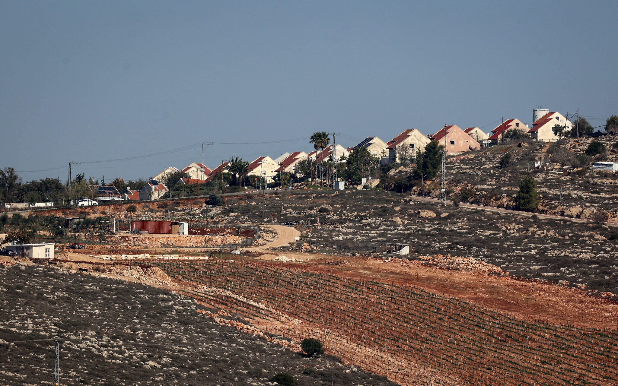 Government announces 19 new West Bank settlements and legalized outposts