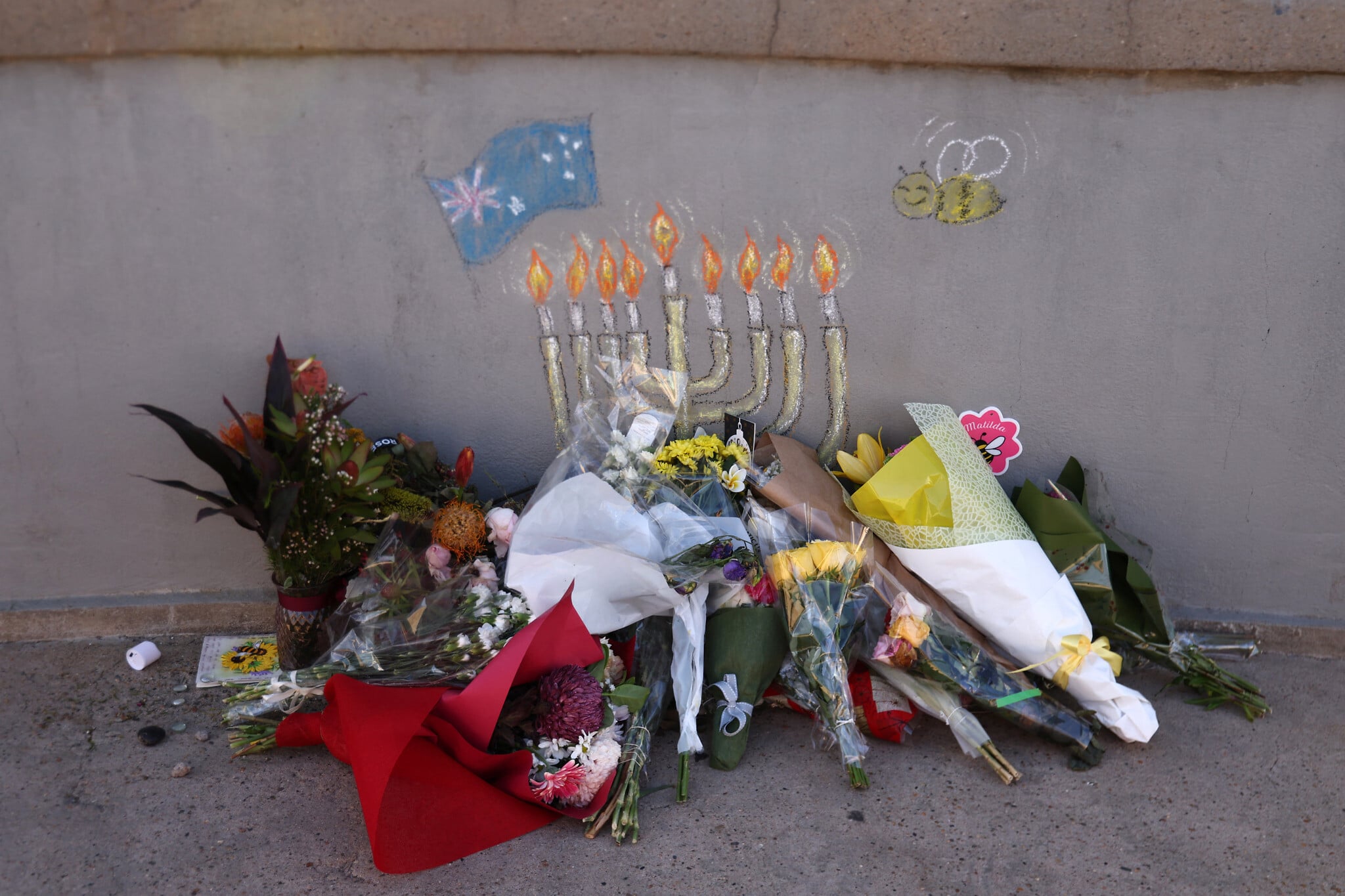 Light over darkness': Australia marks Day of Reflection for Bondi ...