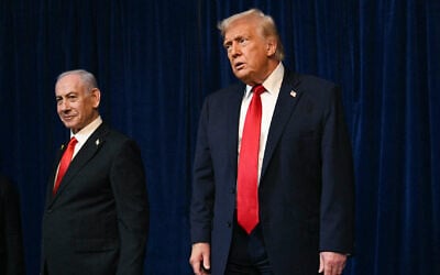 US President Donald Trump (right) and Prime Minister Benjamin Netanyahu leave at the conclusion of a joint press conference at Mar-a-Lago, in Palm Beach, Florida, on December 29, 2025. (Jim WATSON / AFP)