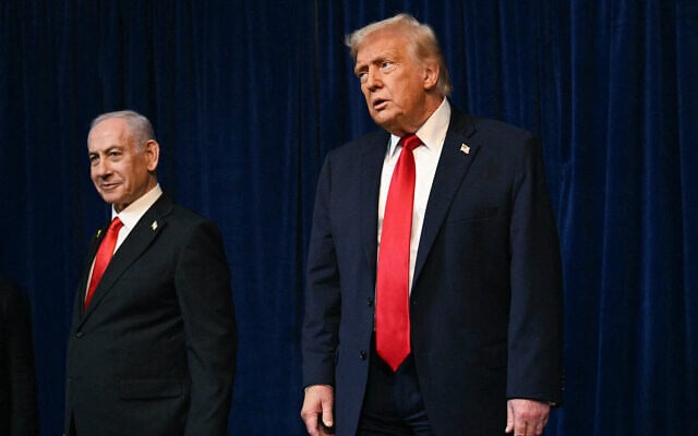 US President Donald Trump (right) and Prime Minister Benjamin Netanyahu leave at the conclusion of a joint press conference at Mar-a-Lago, in Palm Beach, Florida, on December 29, 2025. (Jim WATSON / AFP)