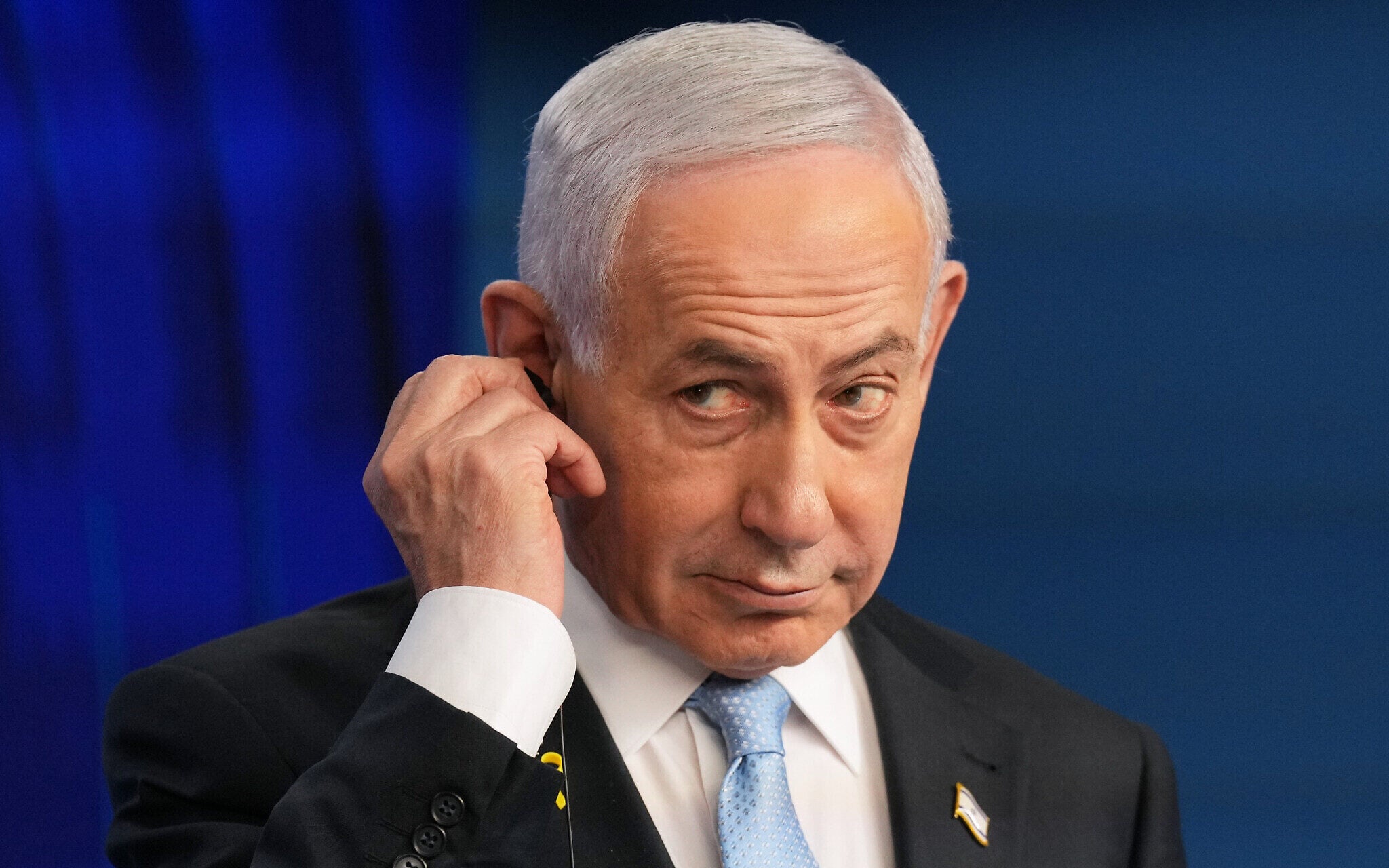 Netanyahu says he won't quit politics in exchange for pardon in corruption trial