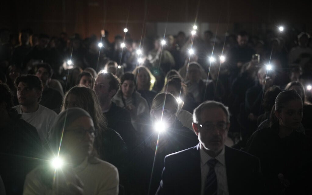 People light their phones in memory of those killed at Sydney's Bondi Beach, Australia, during celebrations for the Jewish holiday of Hanukkah in Jerusalem on December 15, 2025. (AP Photo/Leo Correa) People light their phones in memory of those killed at Sydney's Bondi Beach, Australia, during celebrations for the Jewish holiday of Hanukkah in Jerusalem on December 15, 2025. (AP Photo/Leo Correa)