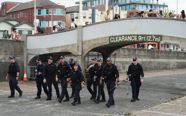 Inquiry finds that days before Bondi massacre Jewish group warned Aussie cops attack was likely