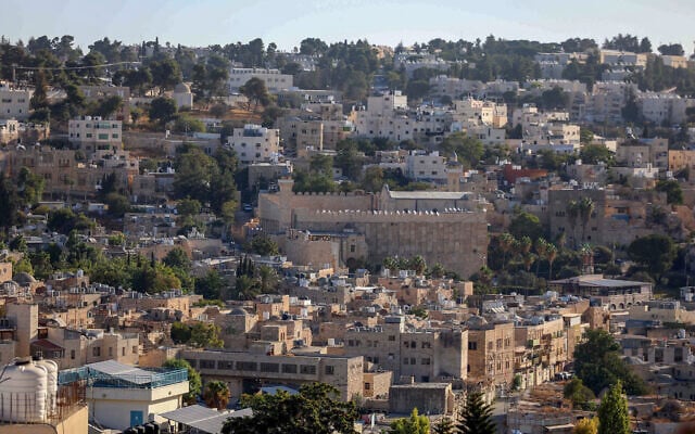 The Tomb of the Patriarchs is seen in Hebron, in the West Bank, on September 30, 2025. (Wisam Hashlamoun/Flash90) The Tomb of the Patriarchs is seen in Hebron, in the West Bank, on September 30, 2025. (Wisam Hashlamoun/Flash90)