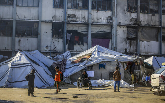 Displaced Palestinians shelter at a UNRWA school in Khan Younis, in the southern Gaza Strip, December 24, 2025. (Abed Rahim Khatib/Flash90) Displaced Palestinians shelter at a UNRWA school in Khan Younis, in the southern Gaza Strip, December 24, 2025. (Abed Rahim Khatib/Flash90)
