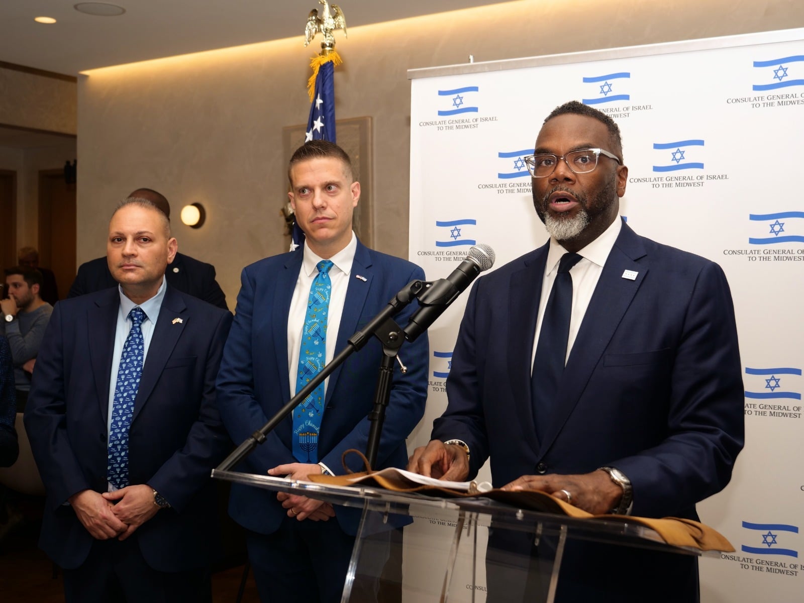 Progressive Chicago mayor joins Israeli consulate Hanukkah party with solidarity message