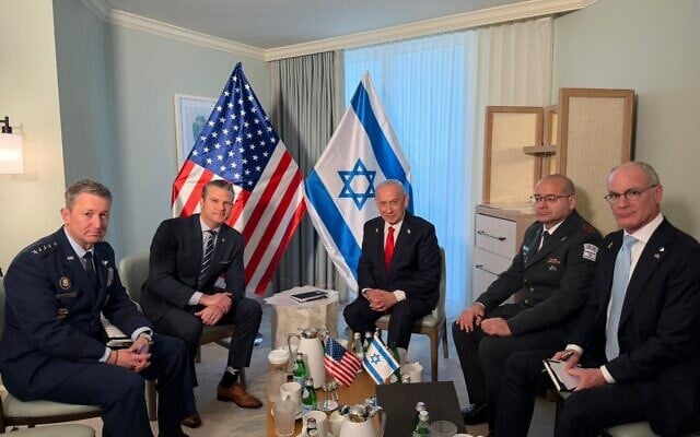 Prime Minister Benjamin Netanyahu, center, meets US officials including War Secretary Pete Hegseth and Chairman of the Joint Chiefs of Staff Gen. Dan Caine, at the Four Seasons Hotel in Palm Beach, Florida, December 29, 2025.(Prime Minister’s Office) Prime Minister Benjamin Netanyahu, center, meets US officials including War Secretary Pete Hegseth and Chairman of the Joint Chiefs of Staff Gen. Dan Caine, at the Four Seasons Hotel in Palm Beach, Florida, December 29, 2025.(Prime Minister’s Office)