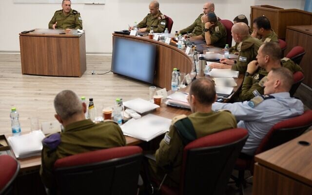 IDF Chief of Staff Lt. Gen. Eyal Zamir (left) meets with the IDF's General Staff Forum, December 22, 2025. (Israel Defense Forces)
