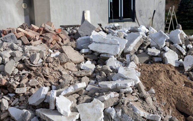 Illustrative: Construction waste. (lusia599; iStock by Getty Images)