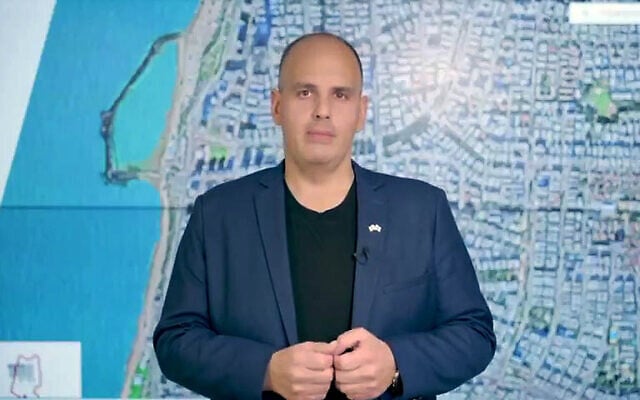 Bat Yam mayor Tzvika Brot cautions residents against maintaining ties with Iranian intelligence agents in a video message released on December 2, 2025. (Screenshot/X)