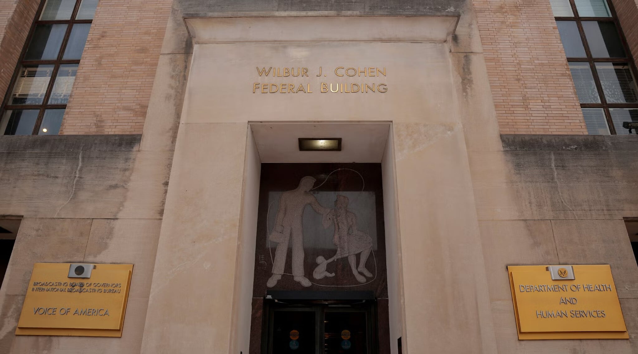 US federal building known for murals by Jewish artists at risk of sale, demolition