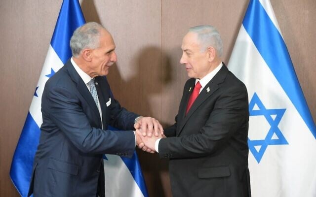 Honduran president-elect Nasry "Tito" Asfura (left) meets with Prime Minister Benjamin Netanyahu on January 18, 2026. (Amos Ben-Gershom/GPO)