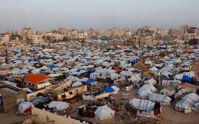 Tents housing displaced Palestinians in Gaza City on January 24, 2026. (Omar AL-QATTAA / AFP) Tents housing displaced Palestinians in Gaza City on January 24, 2026. (Omar AL-QATTAA / AFP)