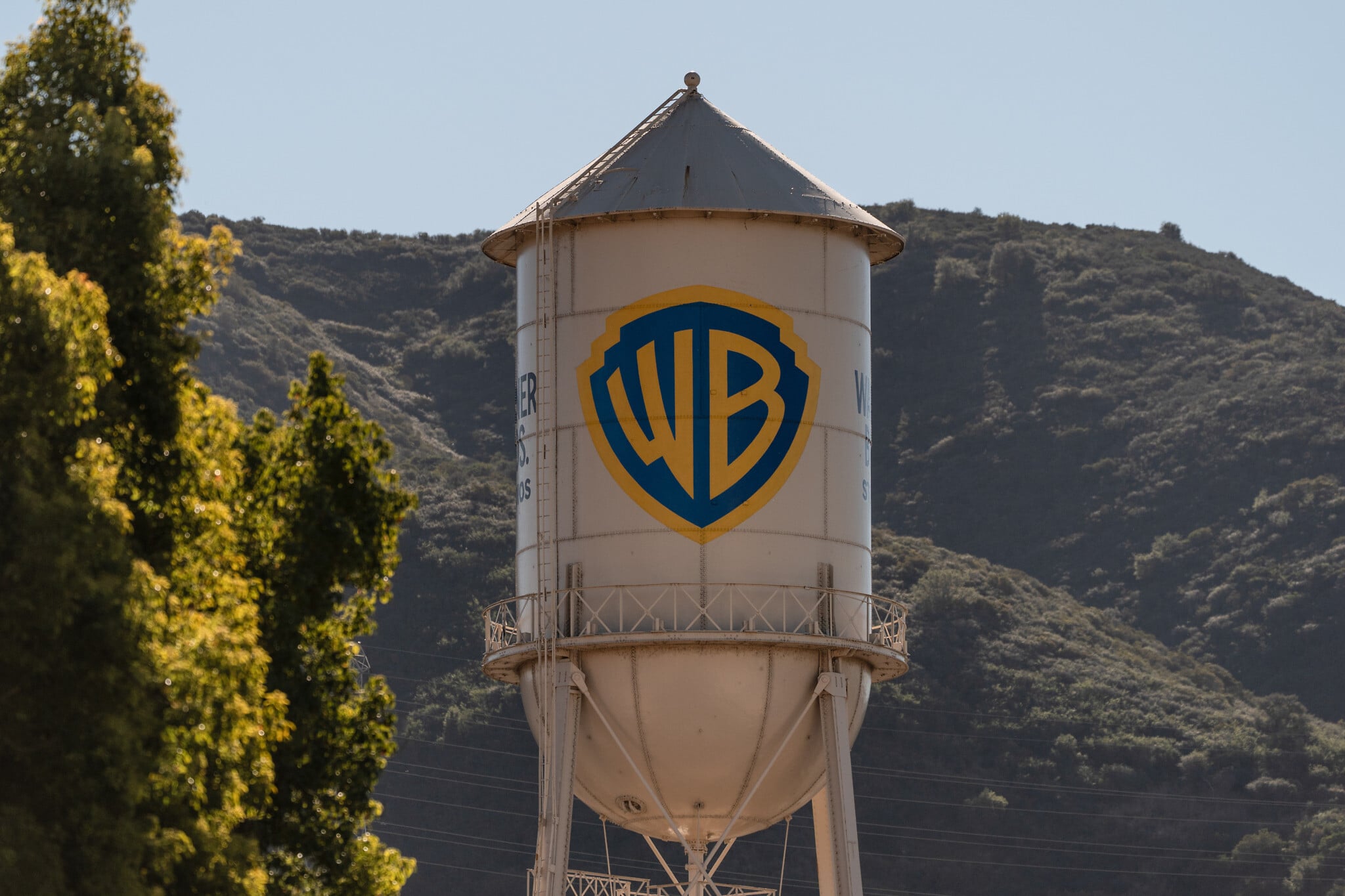 Warner Bros. rejects Paramount takeover, tells shareholders to stay with Netflix bid