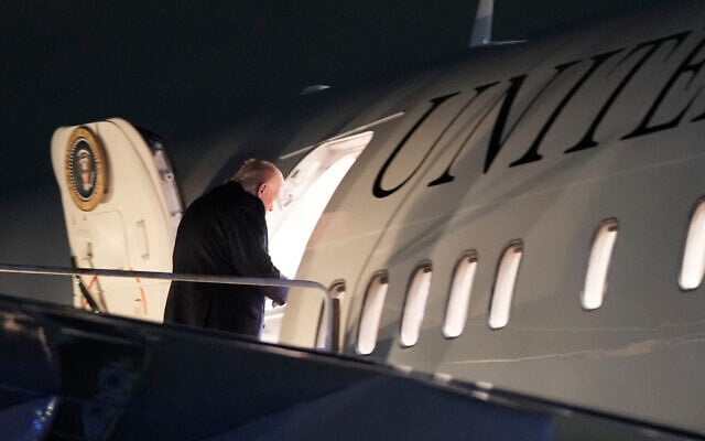 President Donald Trump boards Air Force One at Palm Beach International Airport, January 11, 2026, in West Palm Beach, Florida. (AP/Julia Demaree Nikhinson)