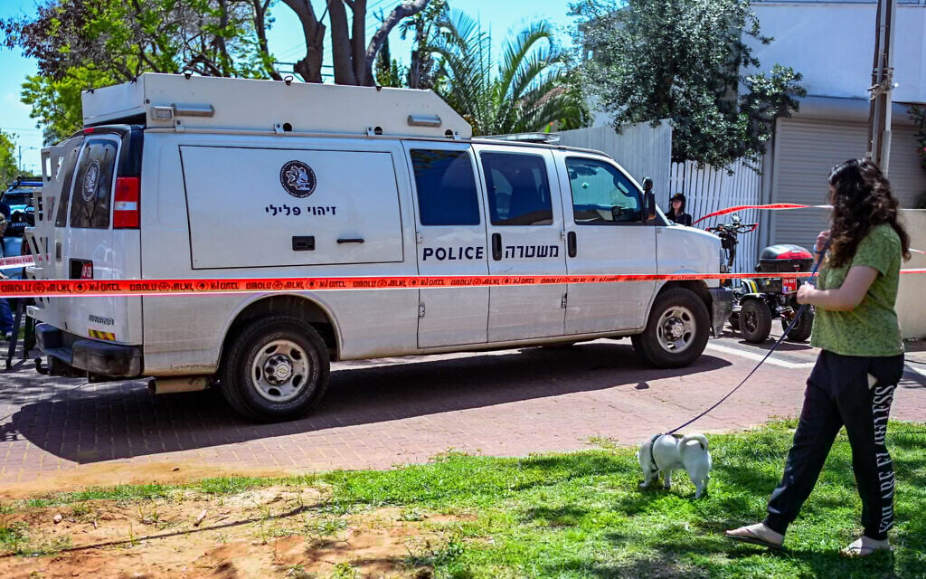 Apparent human fetus found in drain under Hadera residential building