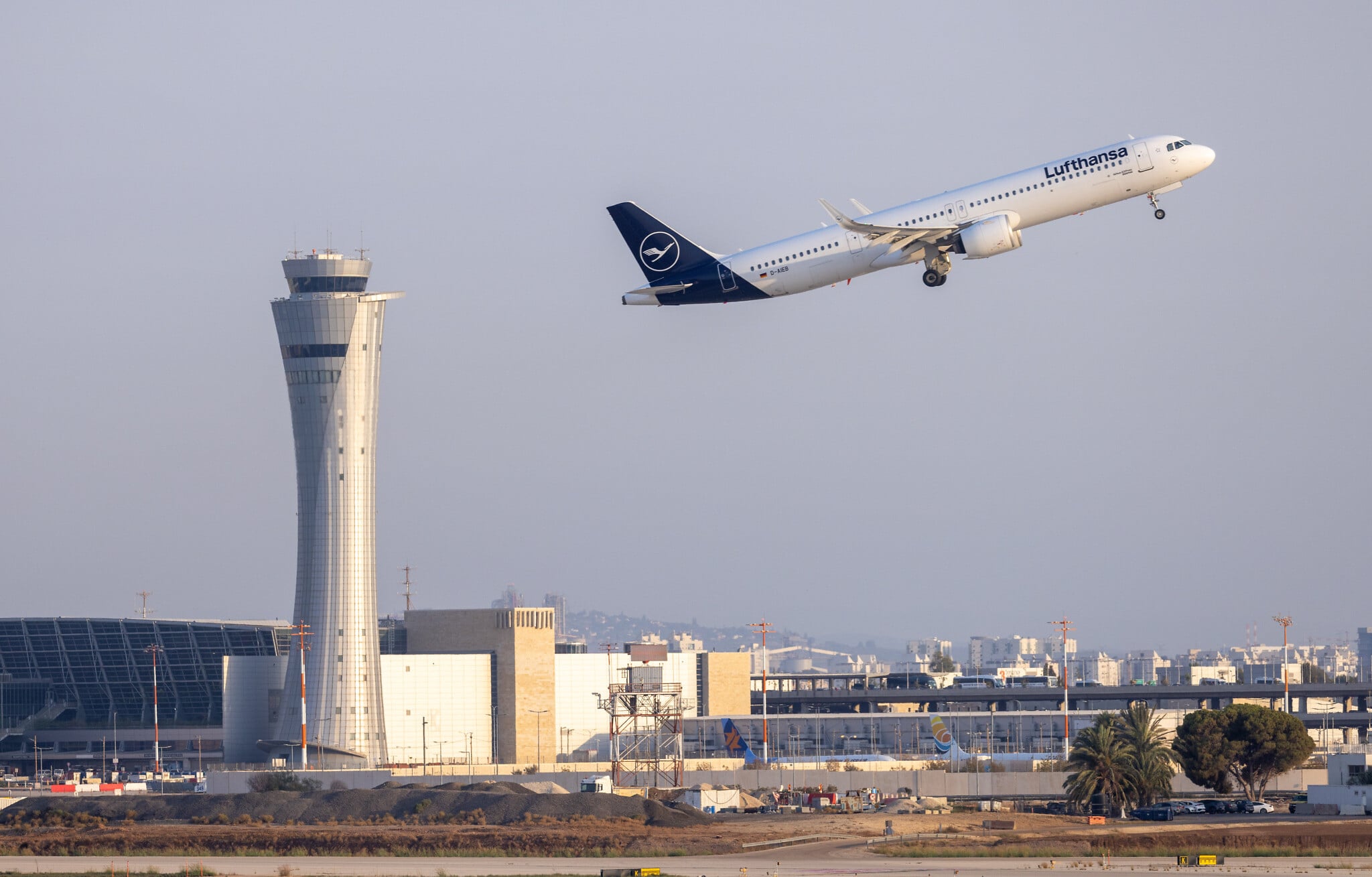Lufthansa limits Tel Aviv flights amid Iran fears sparking ‘chaos and uncertainty’