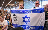 Supporters at a Friday gathering for their son Ran Gvili, the remaining hostage body in Gaza, near Hostage Square in Tel Aviv on January 9, 2026 (Avshalom Sassoni/Flash90)