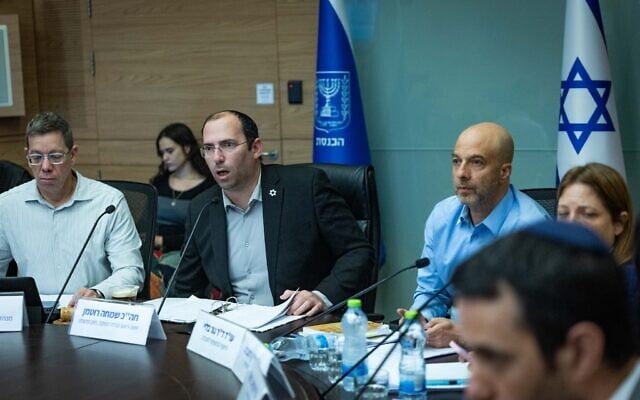 MK Simcha Rothman leads a Constitution, Law and Justice Committee meeting at the Knesset in Jerusalem, January 19, 2026 (Yonatan Sindel/Flash90)