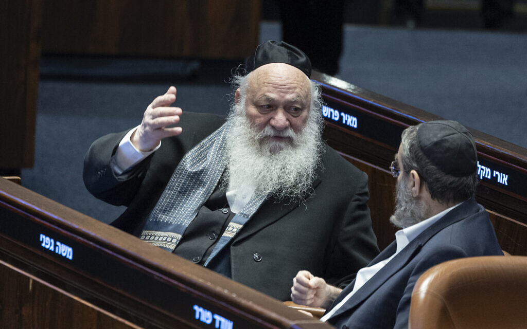 MKs Moshe Gafni and Yitzchak Goldknopf seen during a vote on the state budget at the Knesset, January 28, 2026. (Oren Ben Hakoon/Flash90)