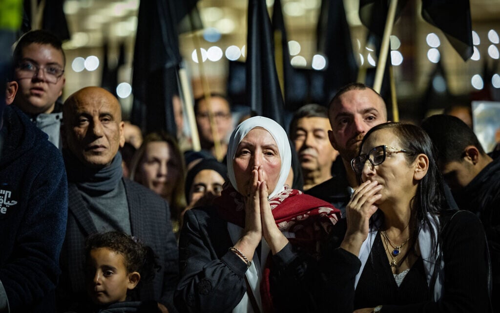 Thousands of people attend a protest against violent crime affecting the Arab community, in Tel Aviv on January 31, 2026. (Yonatan Sindel/Flash90)