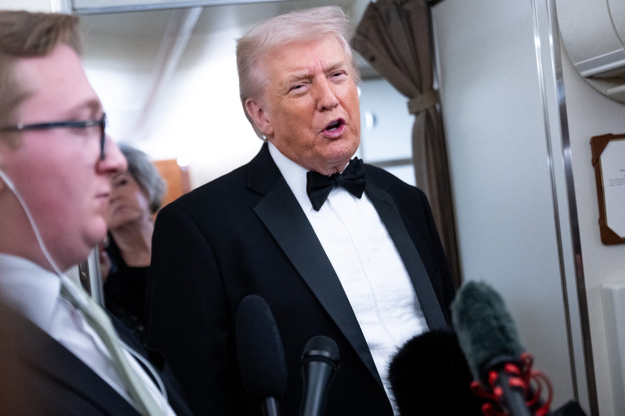 トランプ大統領、イランが攻撃回避を目指す中、イランは米国と「真剣に話し合っている」と発言