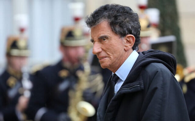 President of the Arab World Institute (IMA) Jack Lang arrives to attend a New Year wishes ceremony at the Elysee palace in Paris, France, on January 4, 2018. (LUDOVIC MARIN / AFP) President of the Arab World Institute (IMA) Jack Lang arrives to attend a New Year wishes ceremony at the Elysee palace in Paris, France, on January 4, 2018. (LUDOVIC MARIN / AFP)