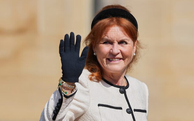 Sarah Ferguson waves the to the crowd was she attends the Easter Matins Service at St. George's Chapel, Windsor Castle, England, Sunday, April 20, 2025. (AP Photo/Kirsty Wigglesworth, file) Sarah Ferguson waves the to the crowd was she attends the Easter Matins Service at St. George's Chapel, Windsor Castle, England, Sunday, April 20, 2025. (AP Photo/Kirsty Wigglesworth, file)